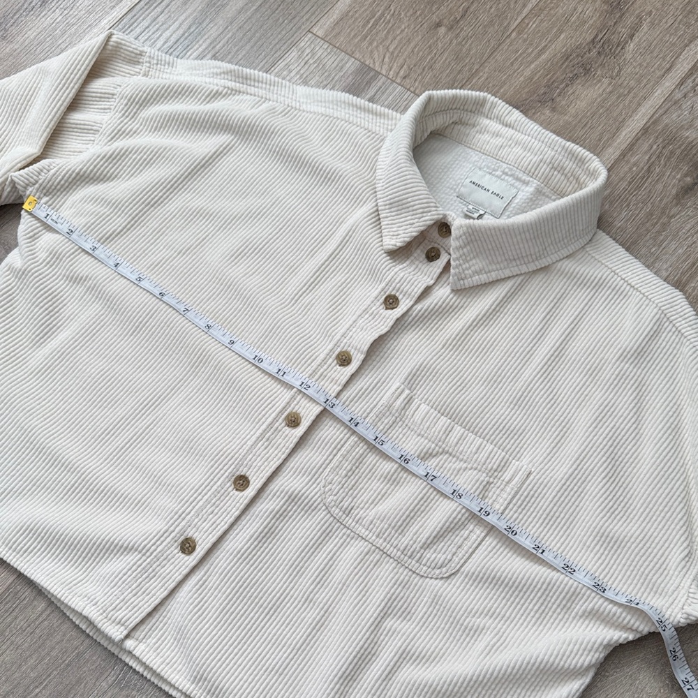 American Eagle Women’s Cream Corduroy Cropped Oversized Shirt Size M - Picture 8 of 11